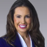 Hannah Lucas, Financial Analyst